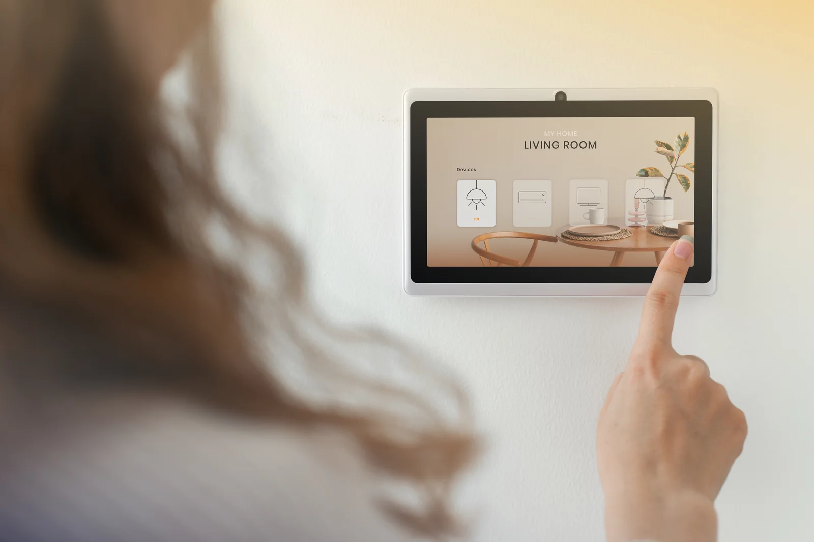 Gestione degli scenari domotici attraverso un pannello touch